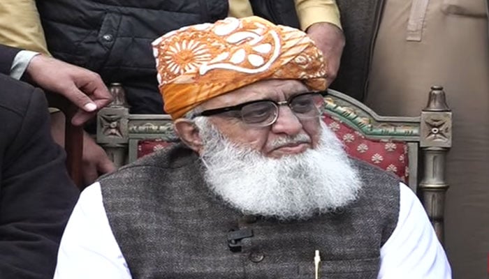 Jamiat Ulema-e-Islam-Fazl (JUI-F) chief Maulana Fazlur Rehman addresses a press conference in Lahore on January 15, 2025. — YouTube/ Geo News/screengrab