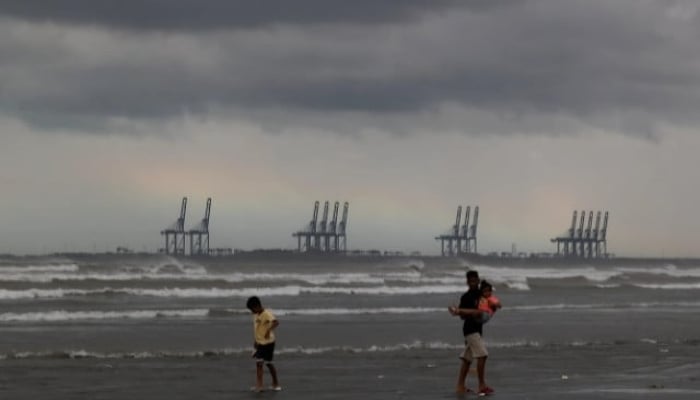 Karachi beach area. — Reuters/ File