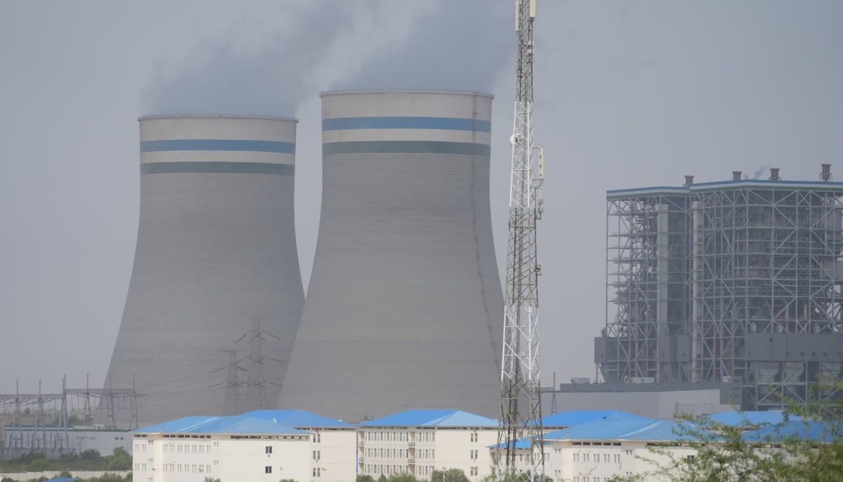 Heavy smoke emitting from Thar Coal power plants. — Photo by TKF via author