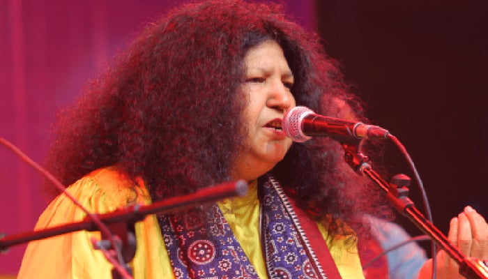 Abida Parveen pictured while singing. — Faceboook/Abida Parveen/File