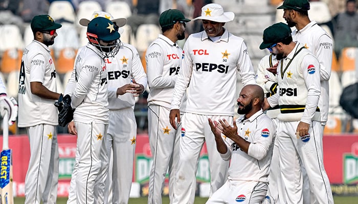 Sajid Khan prays in Pakistan, celebrating after receiving the fifth West Islands Alec Athmani during the third day of the first match of the test between Pakistan and the West India Islands at the Meltan Cricket Stadium in Multan on January 19, 2025.