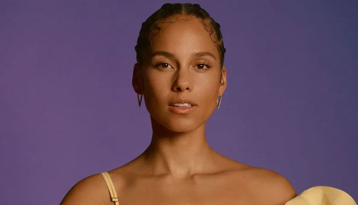 Alicia Keys blows it out in a private jet on 44th birthday