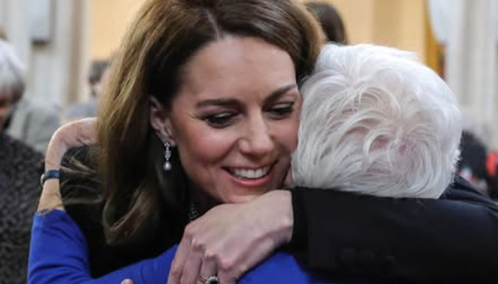 Kensington Palace releases Kate Middletons stunning photos after emotional reunion