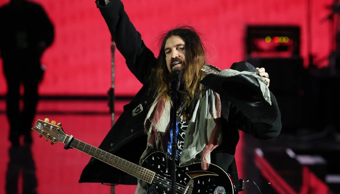 Photo: Billy Ray Cyrus focuses on music after losing faith: Source