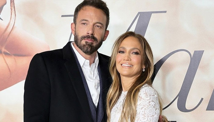 Jennifer Lopez and Ben Affleck to split proceeds after marital mansion sale