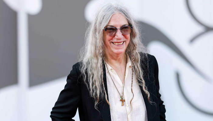 Patti Smith suffers near death fall in recent performance