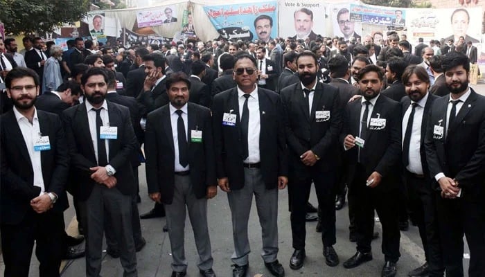 This representational image shows lawyers gathered at Supreme Court Registry Building in Lahore on Tuesday, October 29, 2024. — PPI