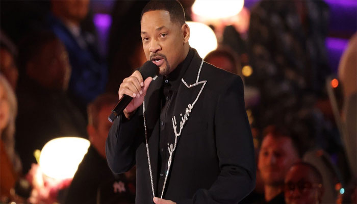 Will Smith returns to award shows