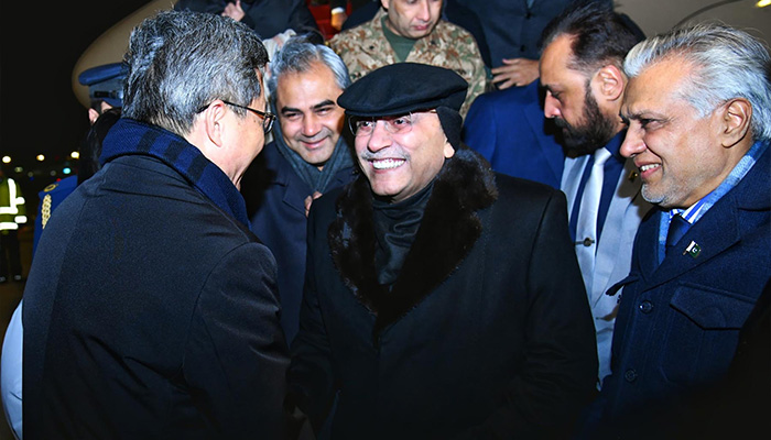 President Asif Ali Zardari being welcomed by Chinese Finance Minister Mr Lan Foan, upon his arrival at the Beijing International Airport on February 4, 2025. — PID