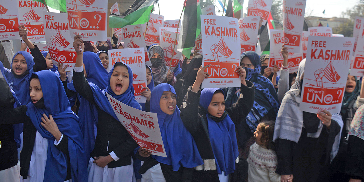 Children participating in the Kashmir March solidarity by Jamat-E-Islami in Murree Road in Rawalpindi. - Online