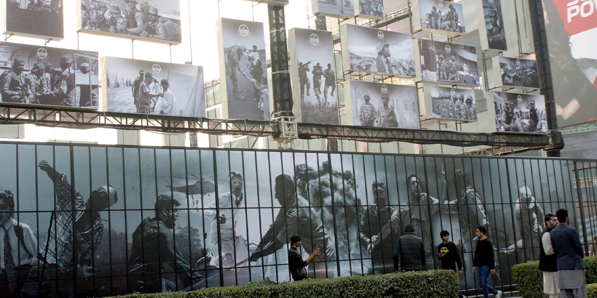 Visitors take keen interest in exhibition to express solidarity with the people of the IIOJK on the occasion of Kashmir Solidarity Day, at Liberty Chowk in Lahore on February 5, 2025. — PPI