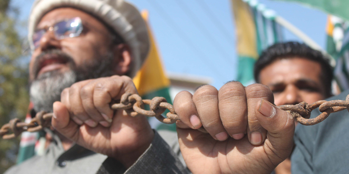 The workers of the Sarwat Qadri group organize a rally of protest against Indian assault at IIOJK on the eve of the Solidarity Day of Kashmir on February 5, 2025 in Hyderabad. - Online