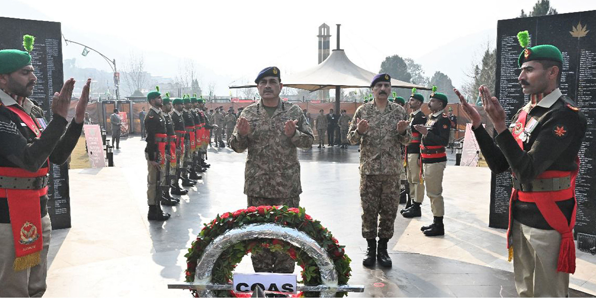 The chief of staff of the army (COAS), General Syed Asim Munnir offering prayers at Yadgar-e-Shuhada during his visit on the day of the Solidarity of Kashmir, in Muzaffarabad, Azaad Jammu and Cashmire (AJK ) February 5, 2025. - Online.