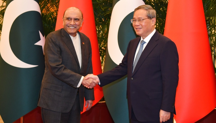 President Asif Ali Zardari with Chinese Premier Li Qiang, in Beijing, on February 6, 2025. — President Secretariat