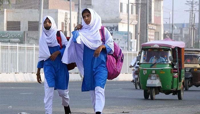 Students going back to school in this undated image. — APP/File