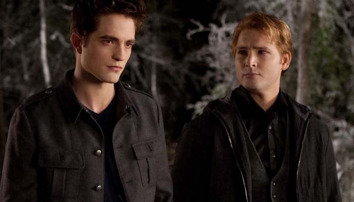 Twilight Peter Facinelli reveals secret behind THIS Robert Pattinson scene