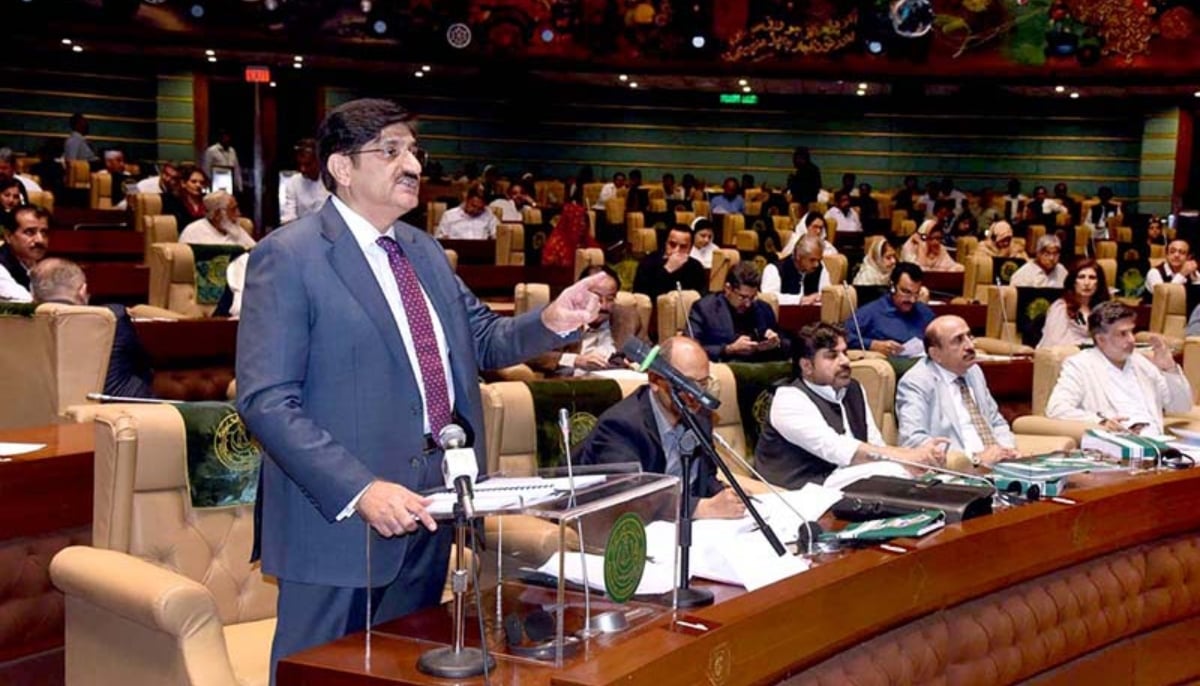 Sindh Chief Minister Syed Murad Ali Shah presents budget for next financial year, 2023-24 on the floor of the Provincial Assembly on June 10, 2024. — APP/File