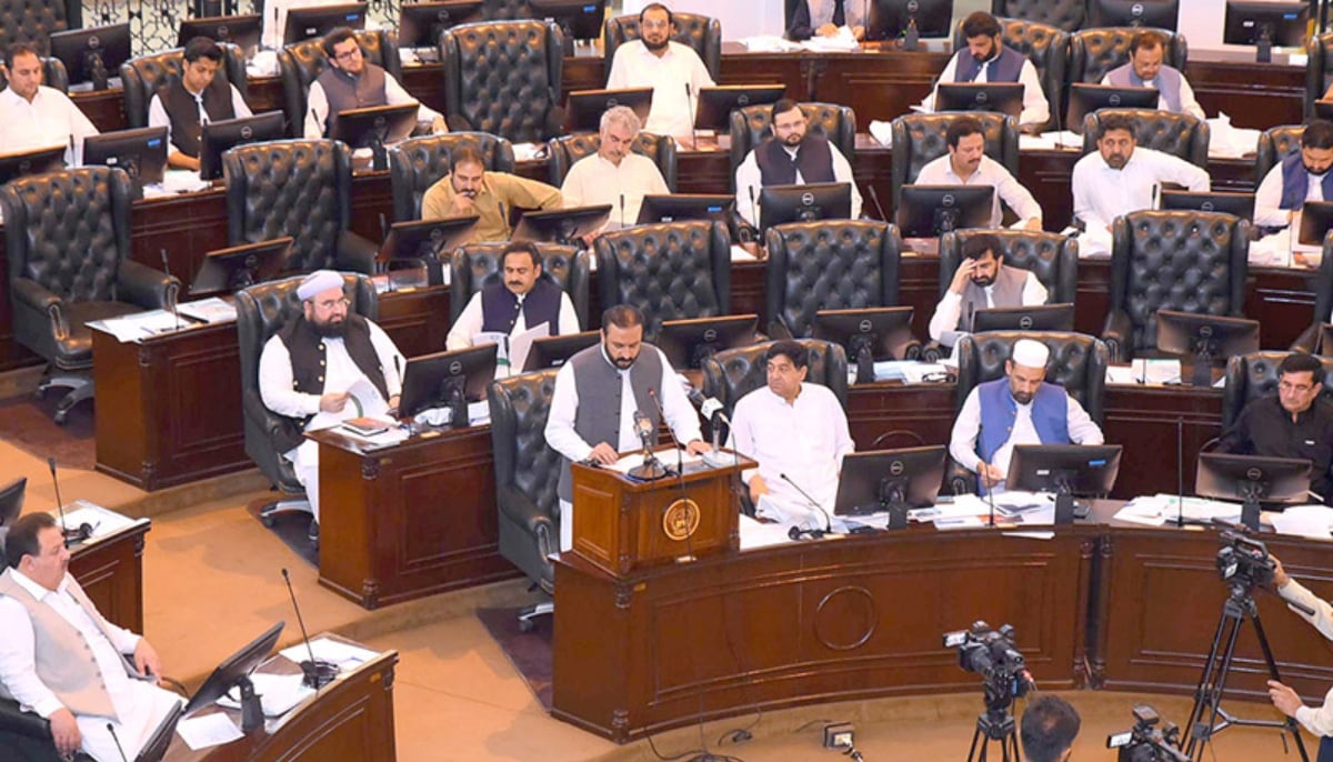 KP Finance Minister, Aftab Alam presents the proposed Rs1754bn Provincial Fiscal Budget 2024-25 with a surplus of Rs100bn at KP Assembly on May 24, 2024. — APP