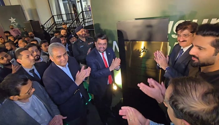 Sindh Governor Kamran Tessori (centre-left) and CM Murad Ali Shah (centre-right) clapping after unveiling the plaque during inauguration of newly revamped National Bank Stadium of Karachi on February 11, 2025. — PCB