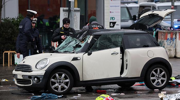 Afghan asylum-seeker drives into Munich crowd, hurts 28 in suspected attack