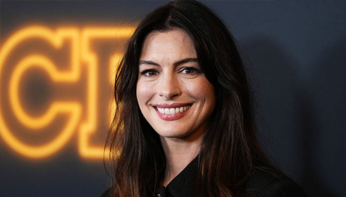 Anne Hathaway reveals she chose her own surprising accent for role in Valentines Day