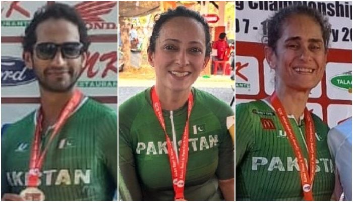 (From left to right) Pakistani cyclists Ali Ilyas Jawaid, Zainab Rizwan and Rabia Gharib. — Reporter