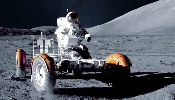 NASA astronaut Eugene A. Cernan makes a short checkout of the lunar rover during the early part of the first Apollo 17 extravehicular activity at the Taurus-Littrow landing site in this NASA handout picture taken forty years ago today, December 11, 1972, and released December 11, 2012. —Reuters