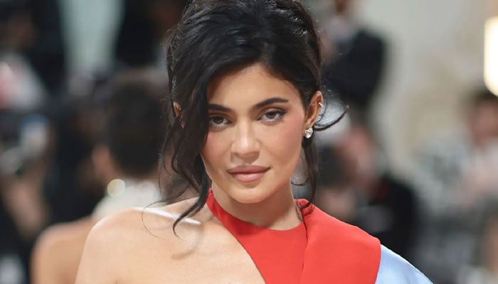 Kylie Jenner sheds light on having natural beauty look