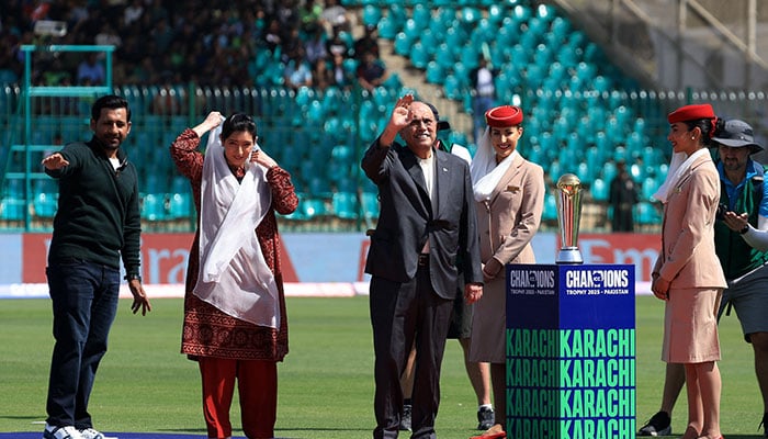 President Asif Ali Zardari along with his daughter and first lady Aseefa Bhutto Zardari, and former skipper Sarfaraz Ahmed during the trophy display before the match between Pakistan and New Zealand at Karachi's National Stadium on February 19, 2025. — Reuters