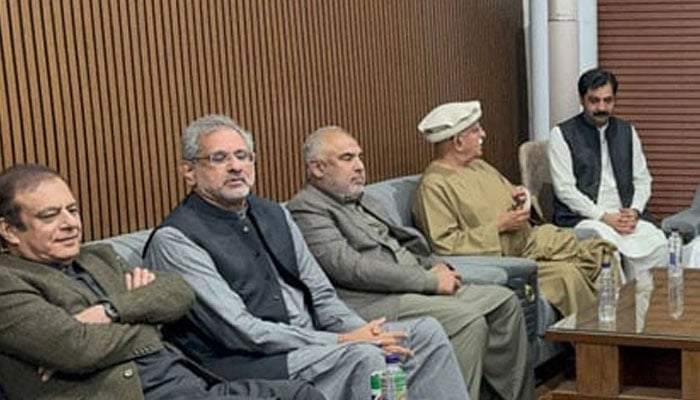 Leaders and members of opposition parties attend a meeting hosted by Tehreek Tahafuz Aiyeen-e-Pakistan chief Mahmood Khan Achakzai on February 11, 2025. — Facebook@MehmoodKhanAchakzaiOfficial