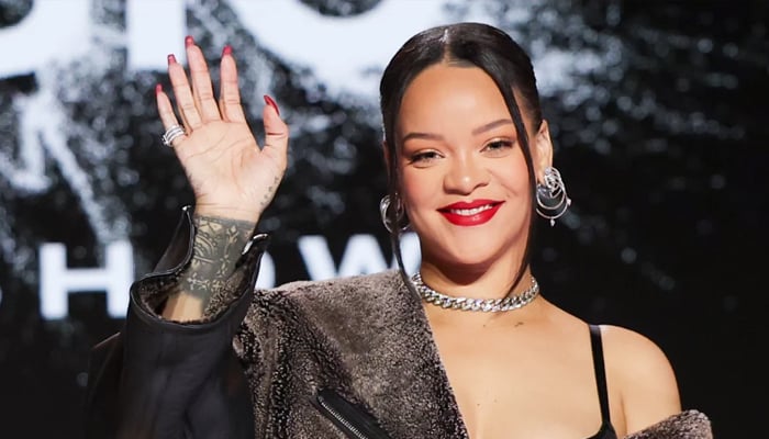 Rihanna to headline Glastonbury amid exciting plans