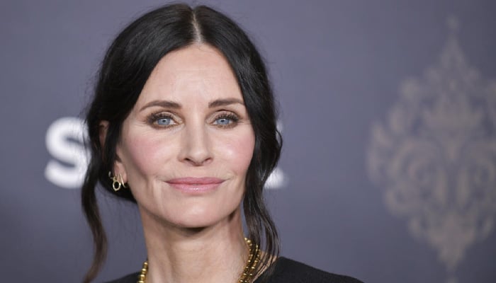 Courteney Cox steps out in casual attire at Sydney Airport