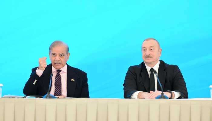 Prime Minister Shehbaz Sharif addresses business forum organised in collaboration with the Export and Investment Promotion Agency of the Republic of Azerbaijan (AZPROMO) in Baku, Azerbaijan, February 24, 2025. — PID