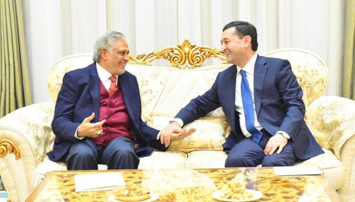 Deputy Prime Minister and Foreign Minister Senator Mohammad Ishaq Dar (left) meets Uzbek FM Bakhtiyor Saidov in Tashkent, on February 26, 2025. — APP