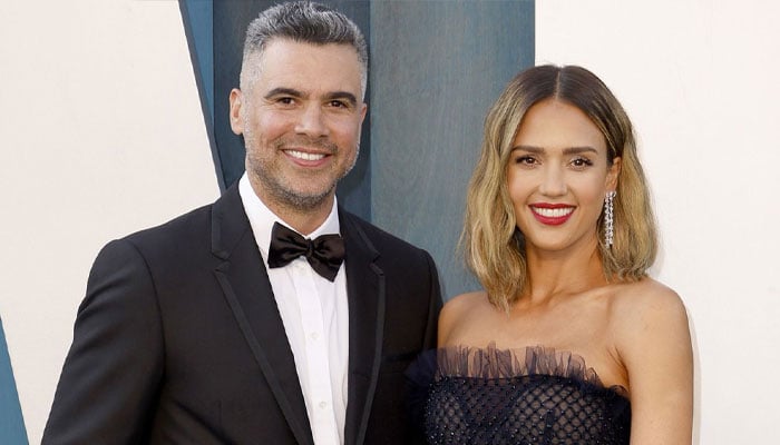 Jessica Alba debuts new tattoo after Cash Warren split