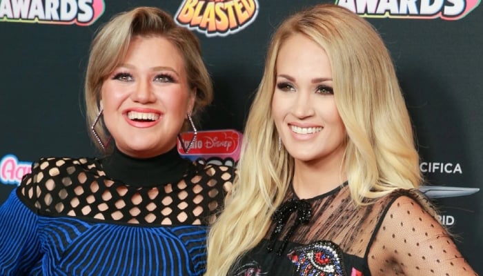 Photo: Truth behind Kelly Clarkson, Carrie Underwood jealousy rumours