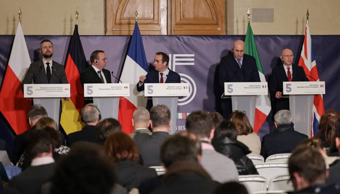 (from left) Polands Defence Minister Wladyslaw Kosiniak-Kamysz, German Defence Minister Boris Pistorius, French Minister of Armed Forces Sebastien Lecornu, Italian Defence Minister Guido Crosetto and British Secretary of State for Defence John Healey hold a press conference after an E5 Defence ministers meeting on Ukraine, at the Val de Grace in Paris on March 12, 2025. — AFP