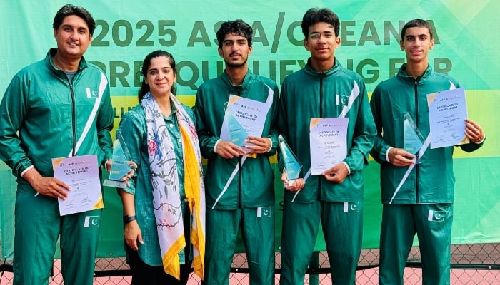 Pakistan tennis team members pose for a picture on March 15, 2025. — Facebook/ @PAKTENNIS