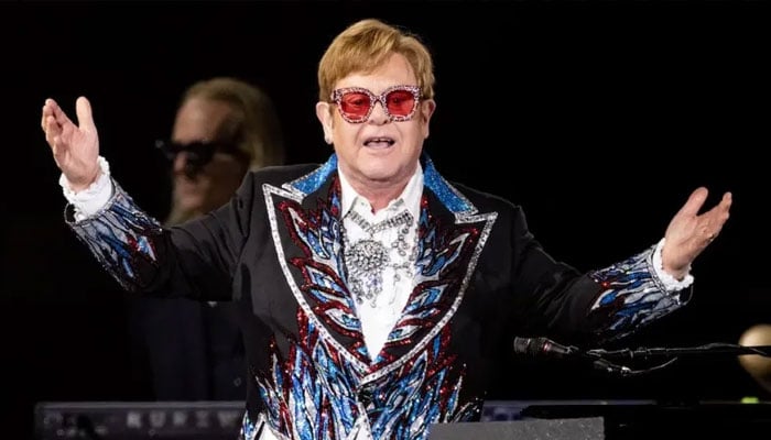 Elton Johns health visibly deteriorating after new album