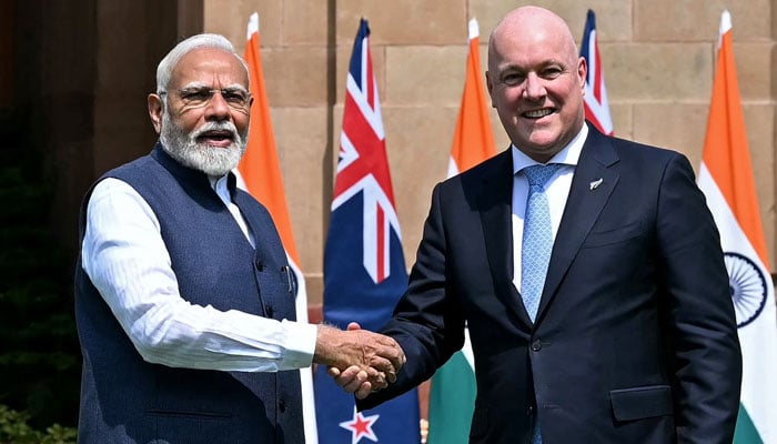 The Prime Minister of India, Narendra Modi (left), shakes the hand of his New Zealand counterpart, Christopher Luxon, before their meeting at House House in New Delhi on March 17, 2025. - AFP